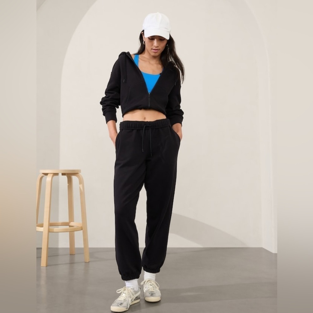 NWT Forever Fleece Black Jogger Size 3X